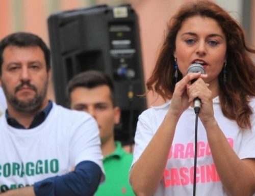 Offendono la Ceccardi della Lega: “sei una cagna”, ma la femminista Boldrini, invece di solidarizzare, mette sopra…