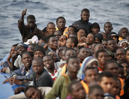 40 mila euro al dì, 160 euro per migrante, mentre gli italiani soffrono miseria e disoccupazione Col coronavirus sbarcati sulle nostre coste grazie a M5s, Pd e Ong