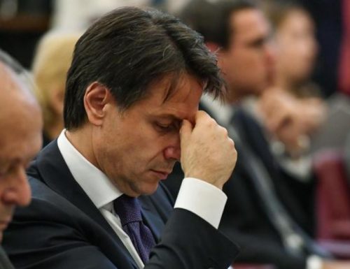 In tribunale, Giuseppe Conte indagato per il coronavirus, oltre 200 gli esposti: i disastri causati sono tanti