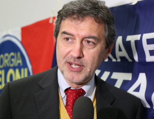 Vergogna di Stato Immigrazione, il governatore Marsilio: “In Abruzzo niente soldi per la ricostruzione, ma il governo manda i migranti”