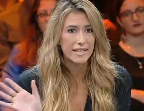 Annalisa Chirico massacra   Pasquale Tridico: “Il padre del reddito di cittadinanza si aumenta lo stipendio”, abolita la sua “povertà”