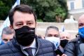 Salvini vuole  Toninelli fuori dai co***, all’estero: "Se se ne andasse non sarebbe un danno per il Paese"