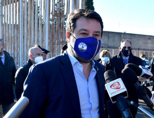 Salvini a processo per il caso Gregoretti: un video mette  Conte KO
