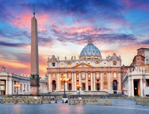 [BOOM] Vaticano sotto accusa, l’ex seminarista lancia la bomba: “Il mio corpo era un oggetto, ma tutti fingevano di dormire”