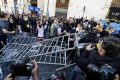 Proteste in piazza Montecitorio tra ristoratori e polizia. Sotto accusa Speranza e Salvini