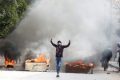 Tunisia, guerriglia e disordini di fronte al Parlamento