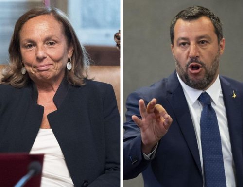 La sberla di Salvini alla Lamorgese: “Stai aumentando i morti e gli sbarchi. Se non sei in grado, lascia”