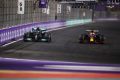 F1, beffa e sorpasso: Verstappen frega  Hamilton e si laurea campione del mondo