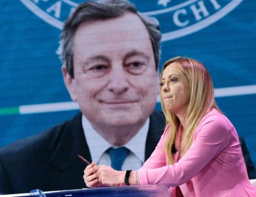 Draghi dà ragione a Giorgia Meloni: “Italia invasa dai migranti”