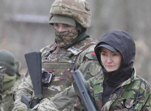 Il comunicato di Kiev alla Russia: “Putin ritiri i suoi soldati”. Gli Usa accendono i riflettori e sono pronti a sanzionare
