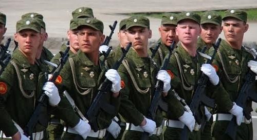 La Russia pronta al colpo di grazia in Ucraina: “centomila soldati da nord”