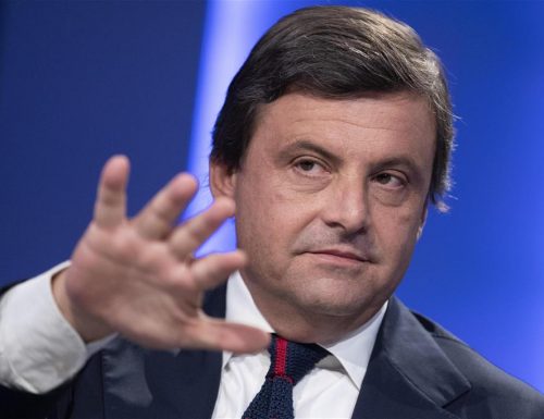 La bomba di Calenda sui centristi: “La parola centro mi fa schifo”. E demolisce Renzi, Mastella e 5S
