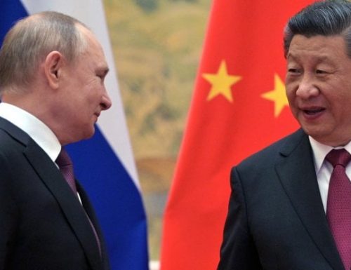 Gli Usa cercano di imporre alla Cina la loro politica: “Non aiutate la Russia”. Ma Pechino se ne sbatte e sarebbe pronta a mandare armi a Mosca