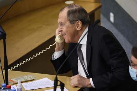Russia, Lavrov: “Non vogliamo la terza guerra mondiale, troveremo una soluzione”