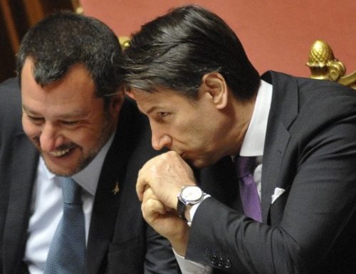 Tra Conte e Salvini è un “inciuciamore”, Draghi e Letta temono il trappolone: “Il governo va avanti”