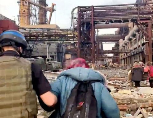 Odessa sotto attacco: colpita anche una chiesa, c’è un bambino tra le vittime (Video)