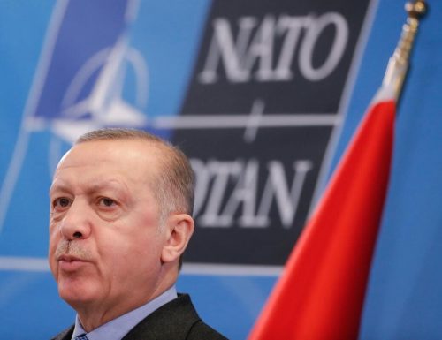 Il “niet” di Erdogan della Svezia e la Finlandia nella Nato: “Ospitano terroristi”