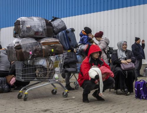 La sberla della Svezia  alle rifugiate ucraine, le tratta da prostitute: “Vestitevi scostumate”. I loro vestiti offendevano i migranti islamici