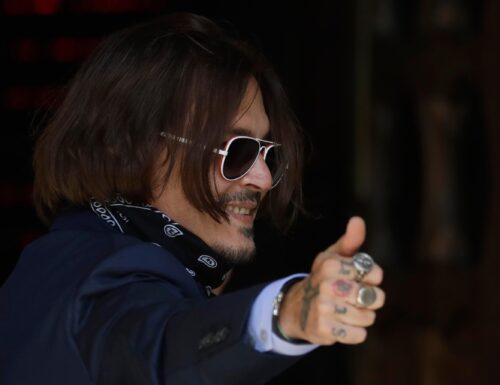 Johnny Depp stravince: giustizia fatta, fans in delirio. Donne e MeToo scaricano la Heard. Lei farà ricorso contro le sue stesse balle