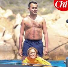 Di Maio imita Leonida: “Sfido Salvini ma lui scappa”. E anche nel ruolo di gladiatore è un totale disastro