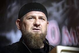 Ucraina, la folle minaccia del ceceno Kadyrov: “È una jihad. Catturiamo e bruciamo questi demoni”