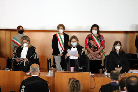 Ex Ilva, i giudici della Corte di Assise a valanga: “Razzismo ambientale ai danni di Taranto”