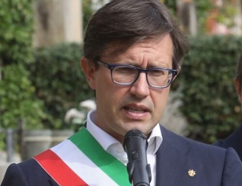 Firenze, Fratelli d’Italia  distrugge il Sindaco del Pd Nardella: “I fiorentini possono essere sfrattati, i musulmani no”