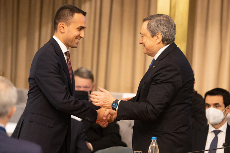 Di Maio inviato Ue per il Golfo, Tajani: “Lo ha candidato Draghi”. Favoritismi di Palazzo? La maggioranza: è inadeguato