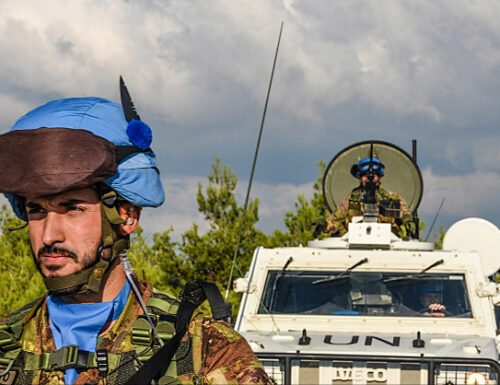 Libano, nessuno parla  dell’attacco ai caschi Blu dell’Onu. Ecco chi sono i militari italiani in prima linea e cosa rischiano