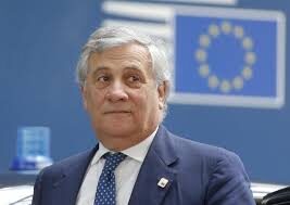 Tajani rifiuta l’incontro col ministro degli Esteri Iraniano: lo aveva invitato a Roma Di Maio