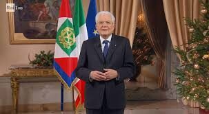 Il messaggio di Mattarella: “Italia democrazia matura e compiuta con una donna per la prima volta al governo”