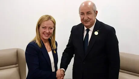 Giorgia Meloni ad Algeri per il “Piano Mattei” e lavorare al dossier sul gas (Video)