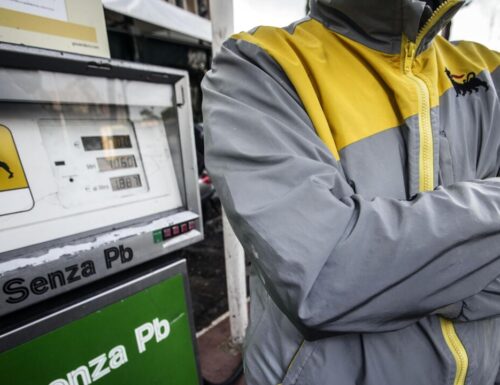 Confermato lo sciopero dei benzinai e rifiutano la mediazione del governo: “Pronti a revocarlo fino all’ultimo”