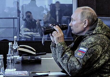 Putin punta al nucleare: “Pronti a tutto per vincere”. E poi l’avviso all’Italia sul Covid