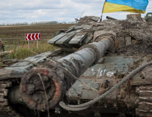 Uranio impoverito: ecco quali sono le armi e le munizioni che Londra fornirà all’Ucraina