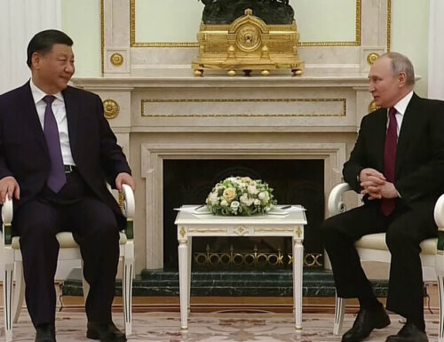 Trattativa Cina-Russia, Xi e Putin a colloquio per 4 ore. Putin: “Pronti a discutere il vostro piano di pace”
