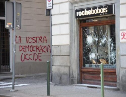 Anarchici a Torino per Cospito: salgono a 47 i denunciati, 28 fogli di via