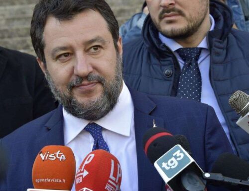 Salvini alza un muro sull’utero in affitto: “Dovrebbe essere reato internazionale”