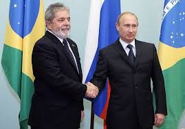 Lula va a Pechino e schiera il Brasile con Cina (e Russia): il totale imbarazzo della sinistra