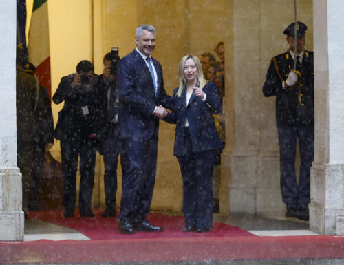 Il Premier Meloni incontra il cancelliere austriaco: “Fronte comune su immigrazione, energia e Ucraina”