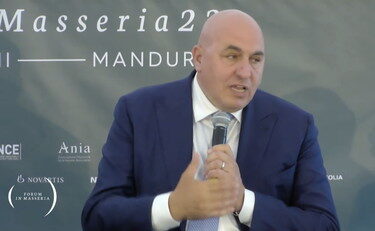 Il ministro Crosetto: “Nave turca sequestrata a Napoli da clandestini armati, in azione le forze speciali italiane”