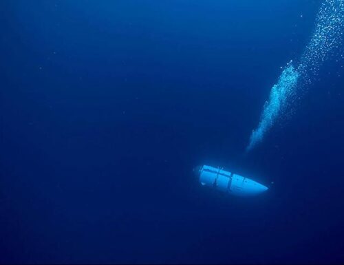 Il sottomarino è imploso, tutti morti. Trovato il cono di coda del Titan a 500 metri dal Titanic