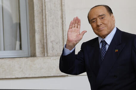Ci lascia il Presidente Silvio Berlusconi