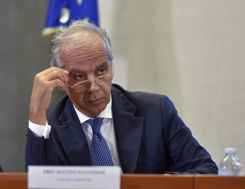 Il Ministro Piantedosi annuncia il piano sicurezza: “Più espulsioni degli immigrati pericolosi”