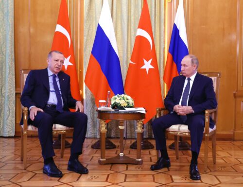 Incontro Putin-Erdogan, il presidente russo non arretra: accordo sul grano solo se eliminate le sanzioni