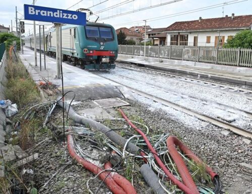 Strage di Torino, la Procura: non c’era via libera a lavorare sui binari, il treno poteva deragliare