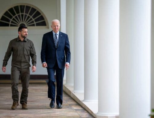 Zelensky ancora a Washington: vede Biden per gli aiuti all’Ucraina