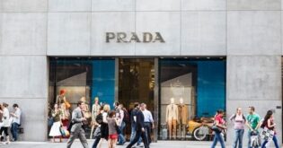 Indiscrezioni Prada, spunta l’offerta di un fondo anglo francese