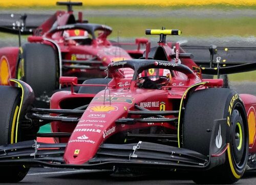 Gp Shanghai, Verstappen vince la Sprint Race. Ecco cosa è successo tra Leclerc e Sainz, caos-Ferrari